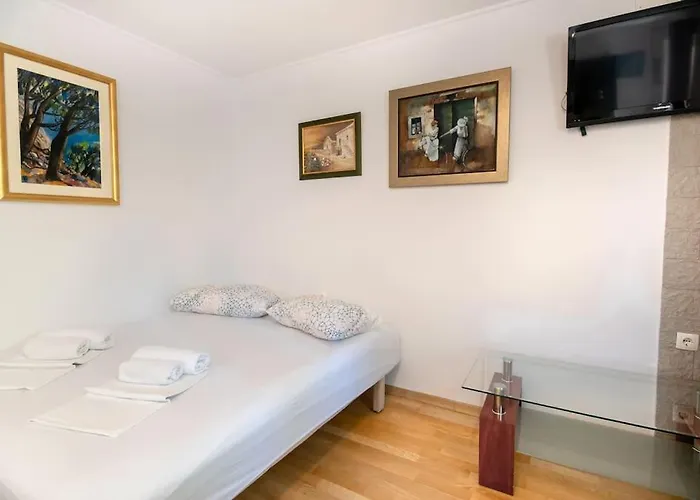 Joskic Nedaleko Plaze