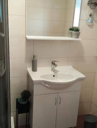 Joskic Nedaleko Plaze