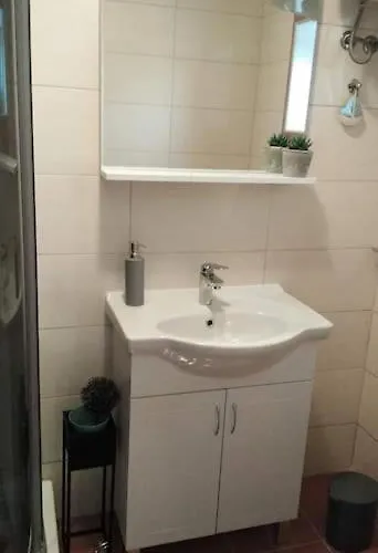 Joskic Nedaleko Plaze